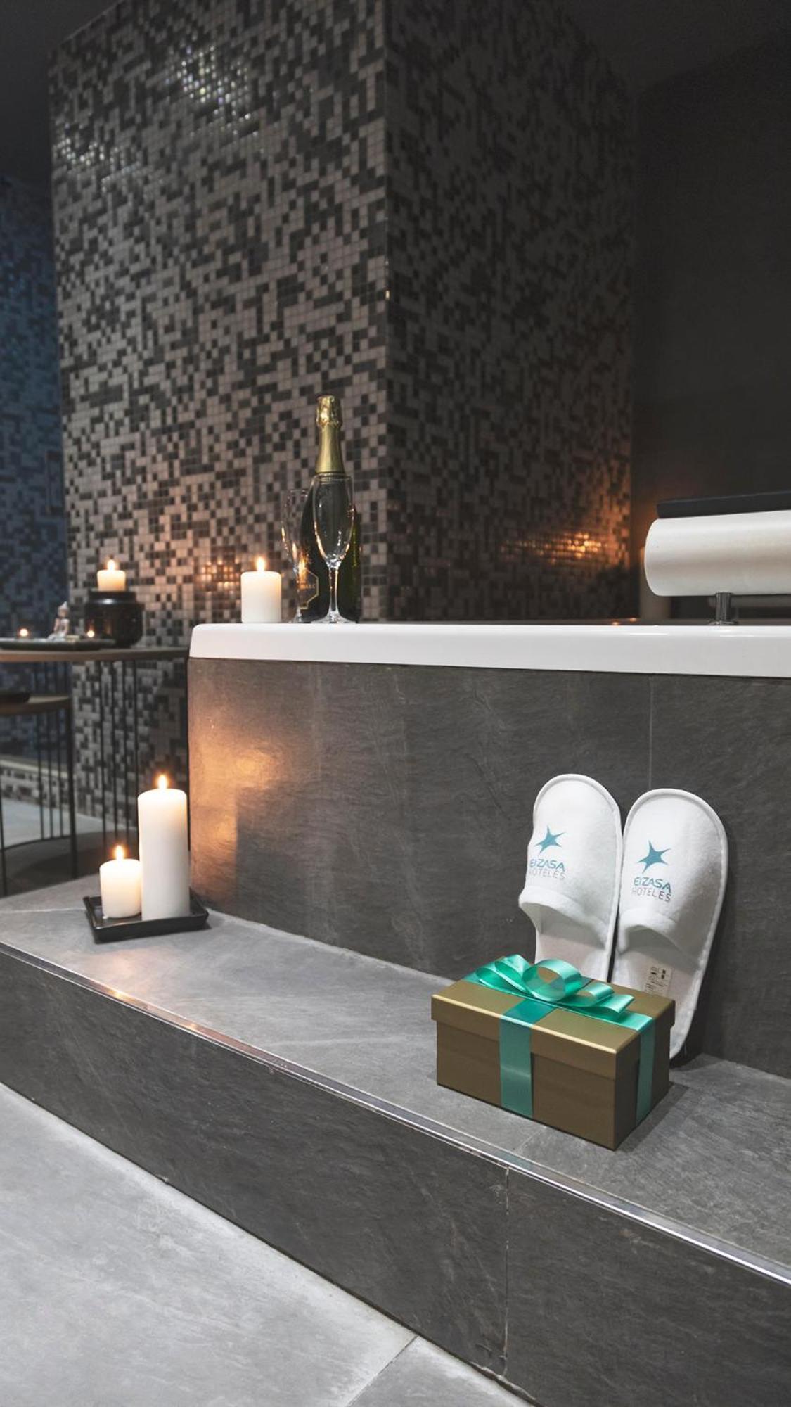 Hotel & Spa Real Χάκα Εξωτερικό φωτογραφία
