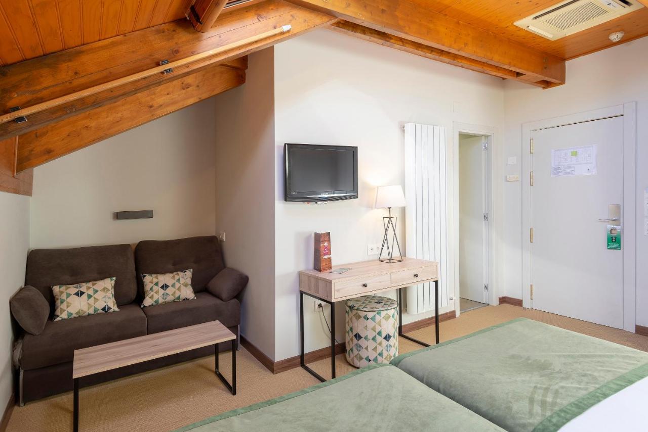 Hotel & Spa Real Χάκα Εξωτερικό φωτογραφία